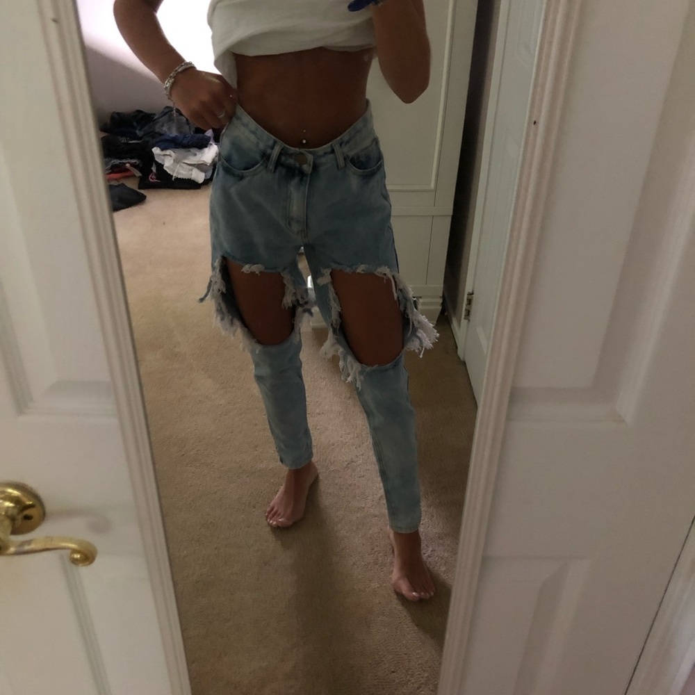 PLT Distressed Boyfriend Jeans